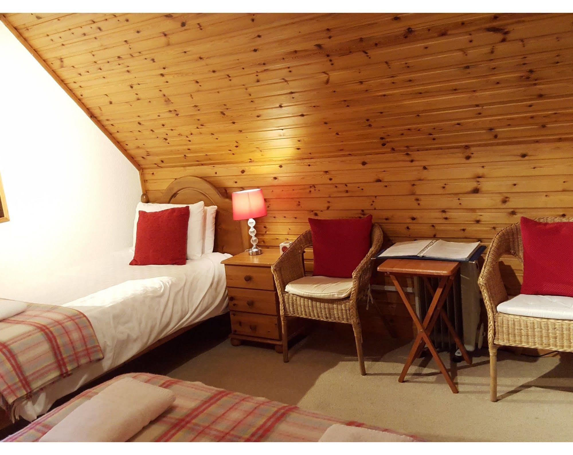 Carn Mhor Bed And Breakfast Aviemore Eksteriør billede